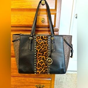 Michael Kors Voyager Black Leather Stud Accent Leopard Tote Bag